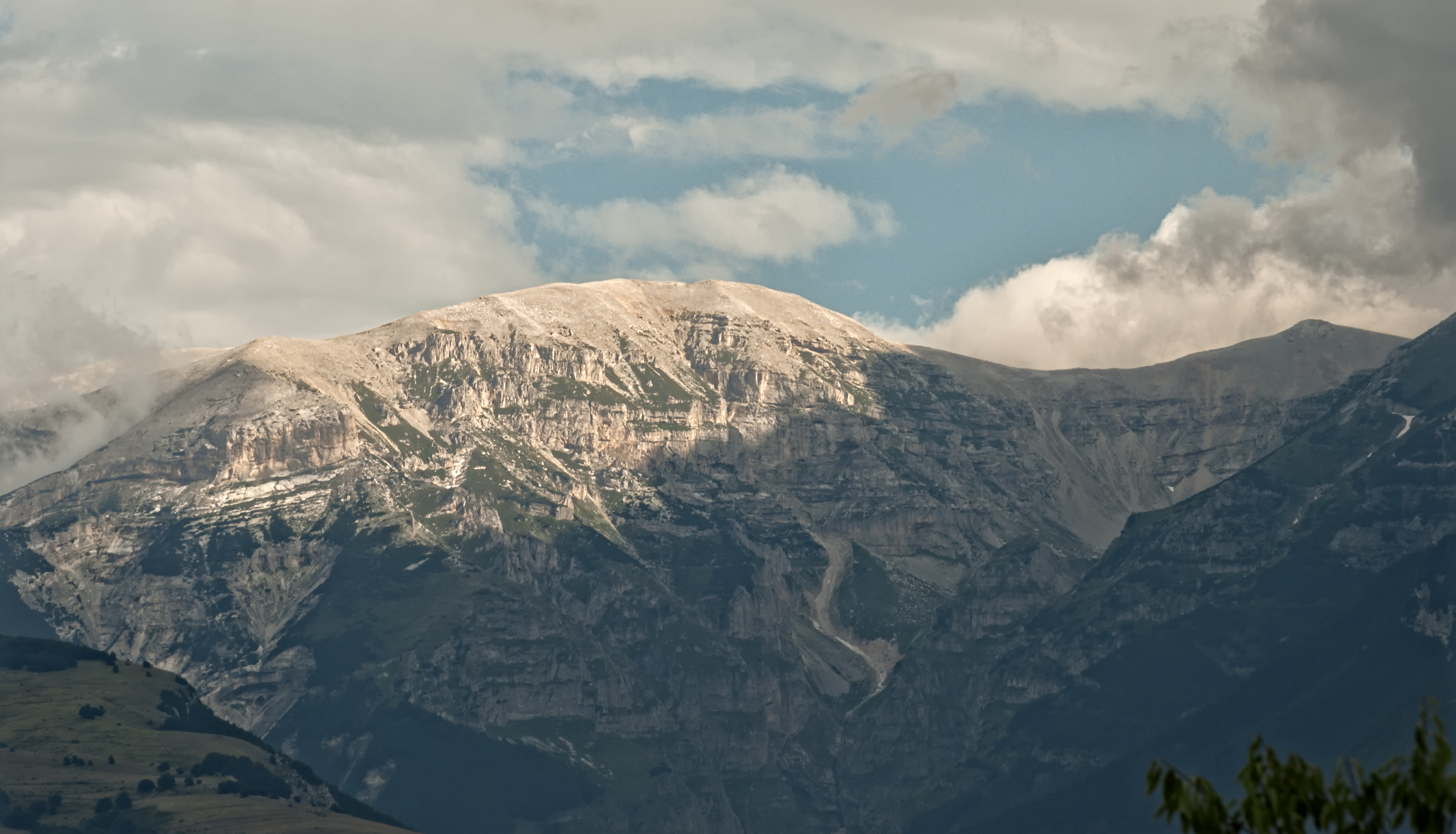 Spiraglio fra le nuvole